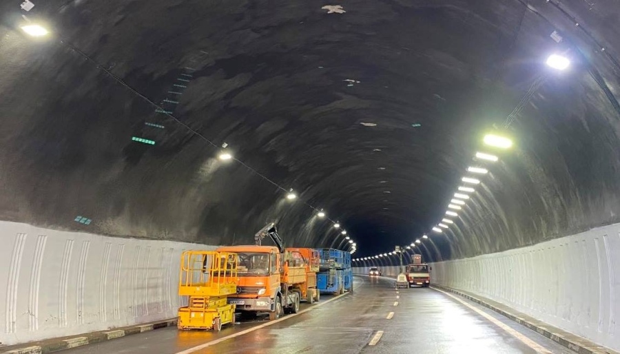 Около 15 ч. ще се пусне движението в тръбата за Пловдив на тунел „Траянови врата“